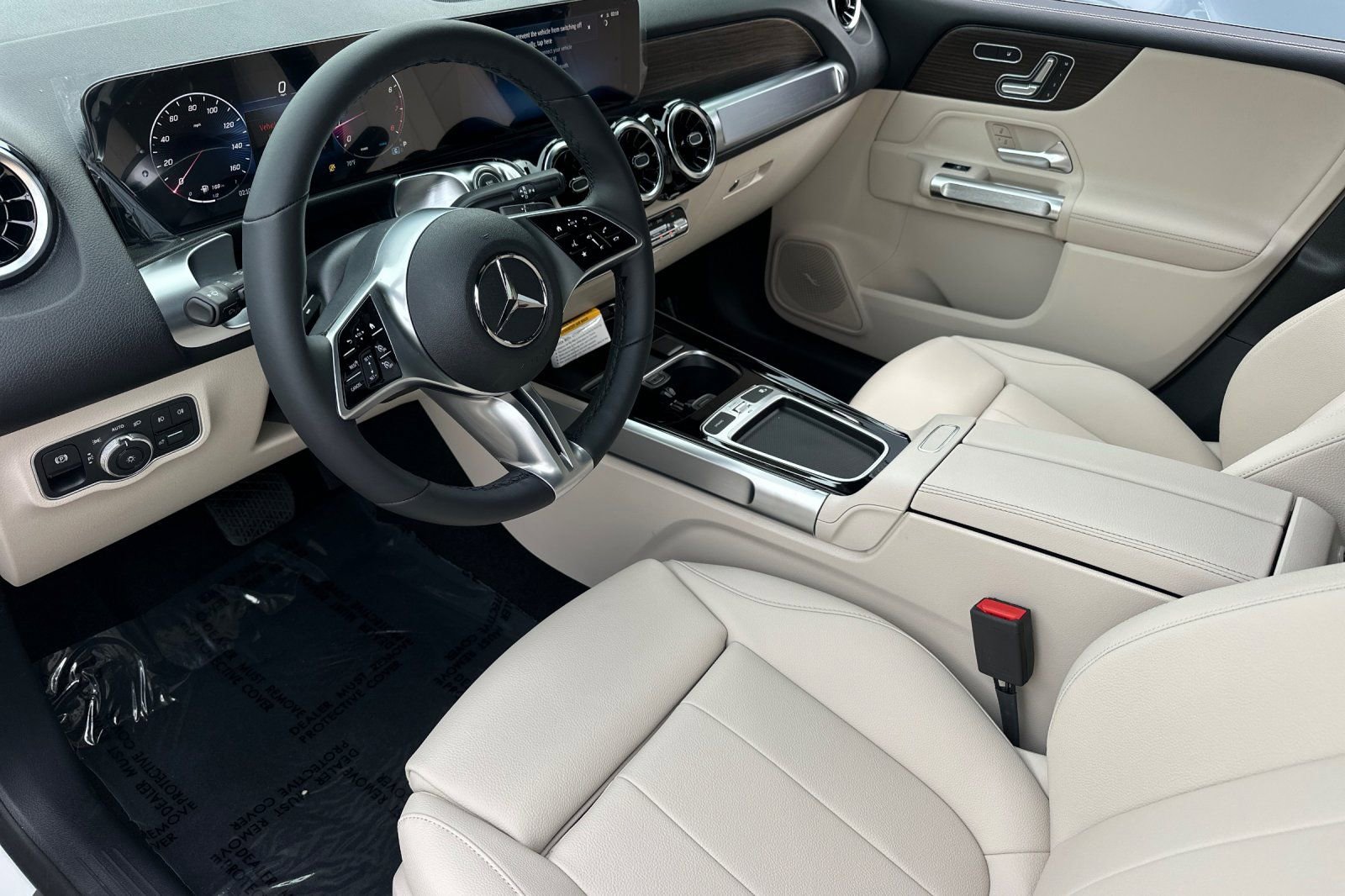 New 2026 Mercedes-Benz GLB 250 image 15