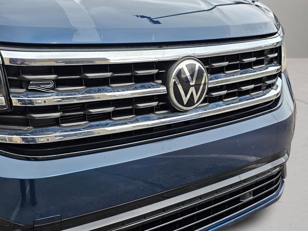 Used 2020 Volkswagen Atlas Cross Sport SE w/ Panoramic Sunroof Package image 9