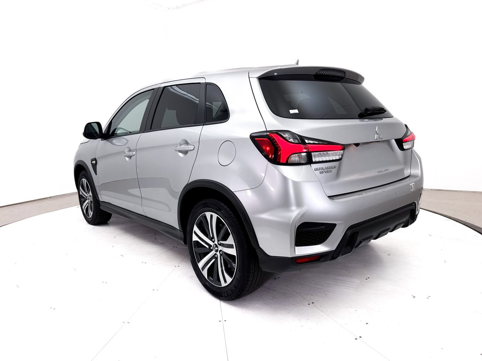 Used 2024 Mitsubishi Outlander Sport ES AWD/4WD image 15