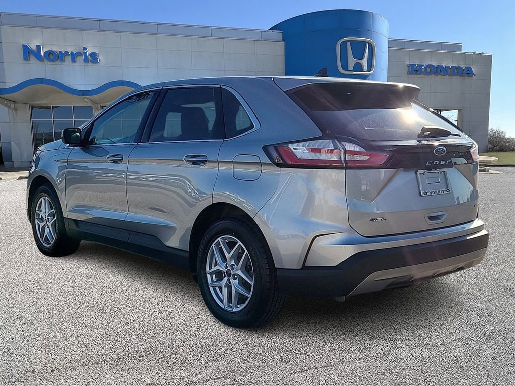 Used 2024 Ford Edge SEL image 3