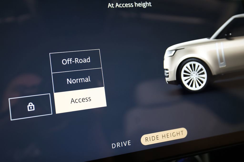 Used 2023 Land Rover Range Rover SE AWD/4WD image 29