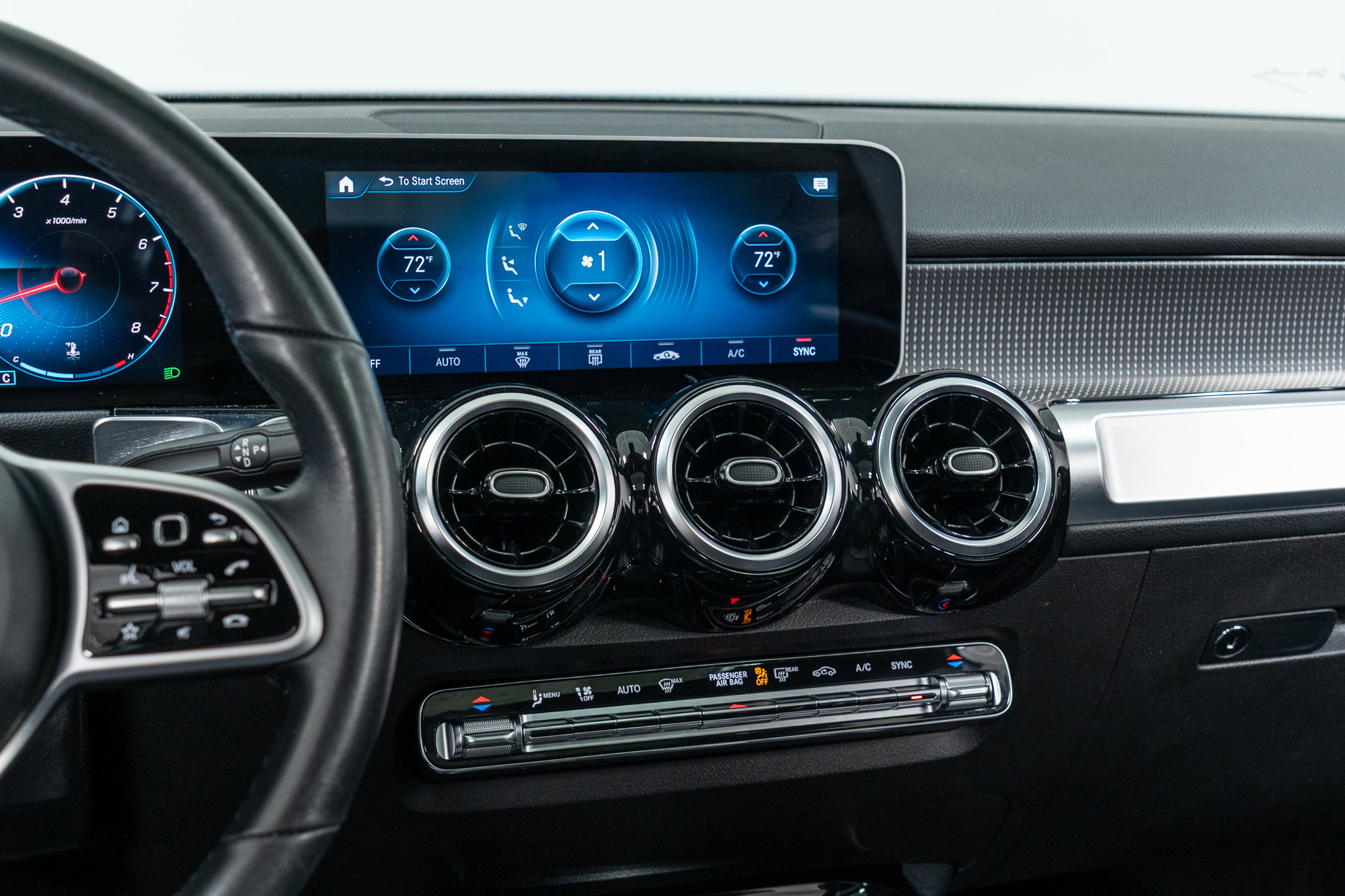 Certified 2021 Mercedes-Benz GLB 250 4MATIC image 19