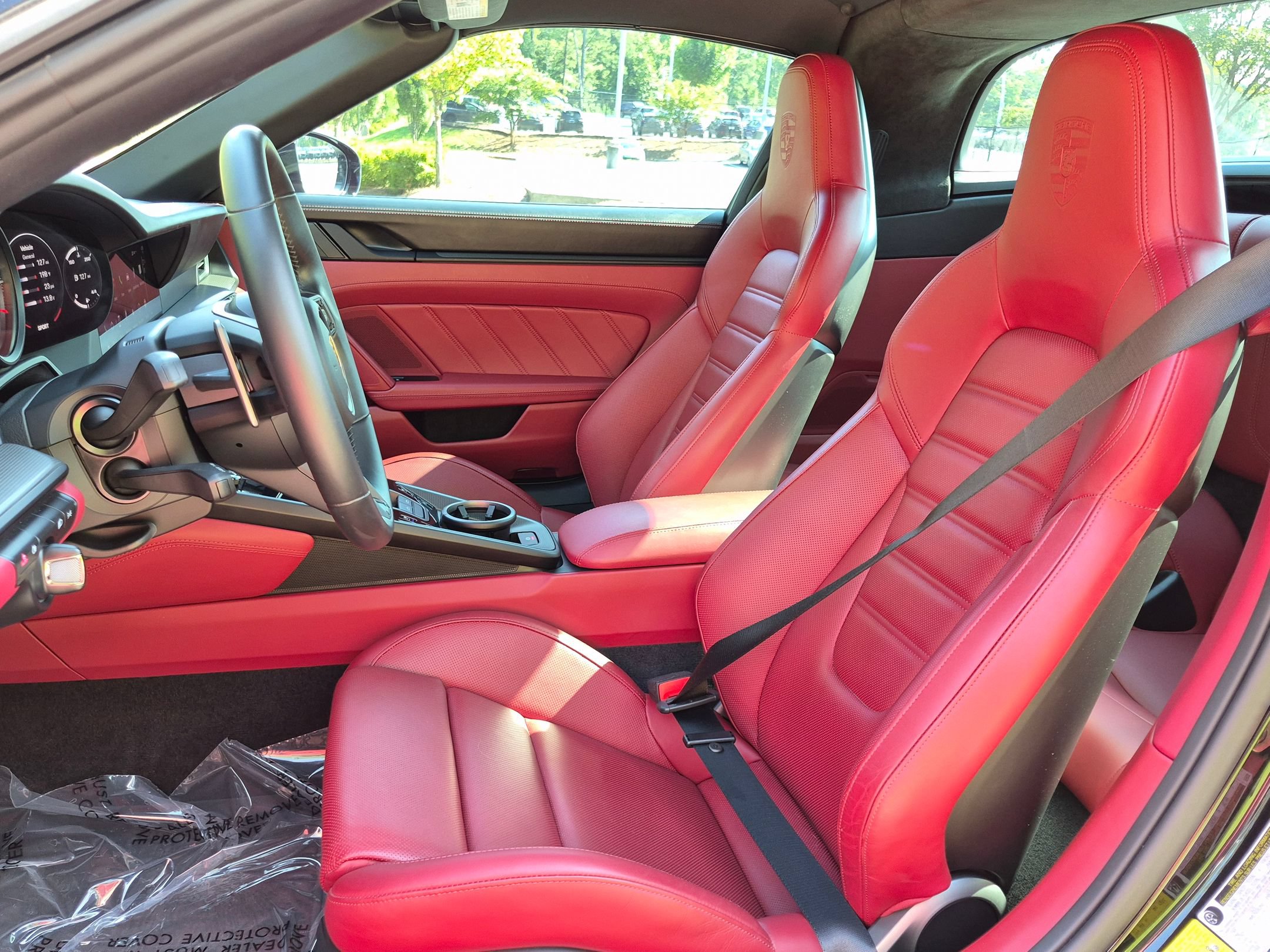 Certified 2024 Porsche 911 Targa 4 GTS AWD/4WD image 5