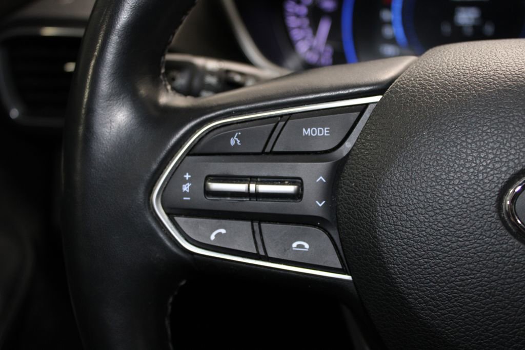 Used 2020 Hyundai Santa Fe Limited AWD/4WD image 21