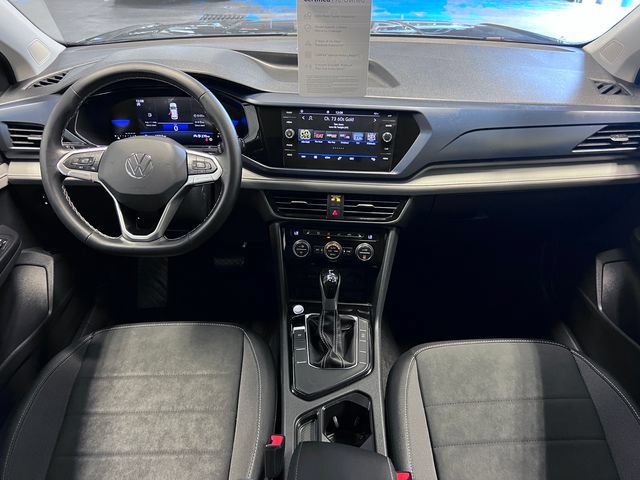 Certified 2024 Volkswagen Taos SE FWD image 18