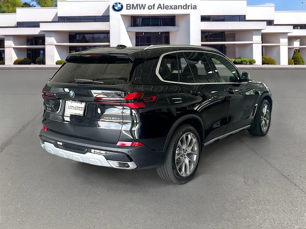 Used 2026 BMW X5 xDrive50e AWD/4WD image 5