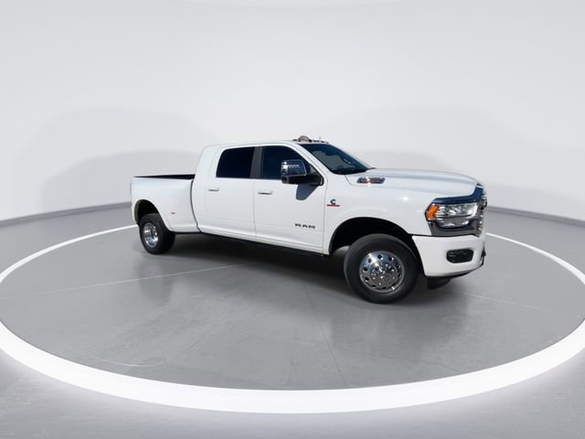 Used 2024 RAM 3500 Limited image 2