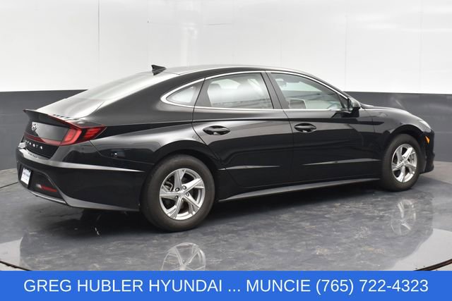 Used 2021 Hyundai Sonata SE w/ Preferred Accessory Package FWD image 16