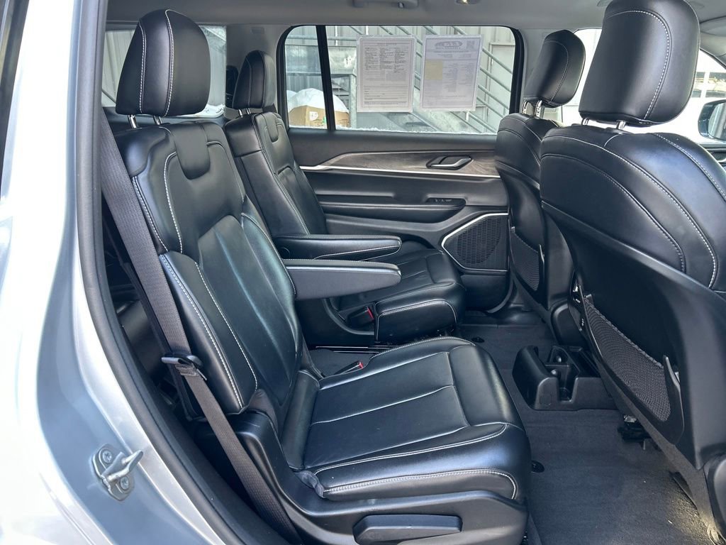 Used 2021 Jeep Grand Cherokee L Limited image 27