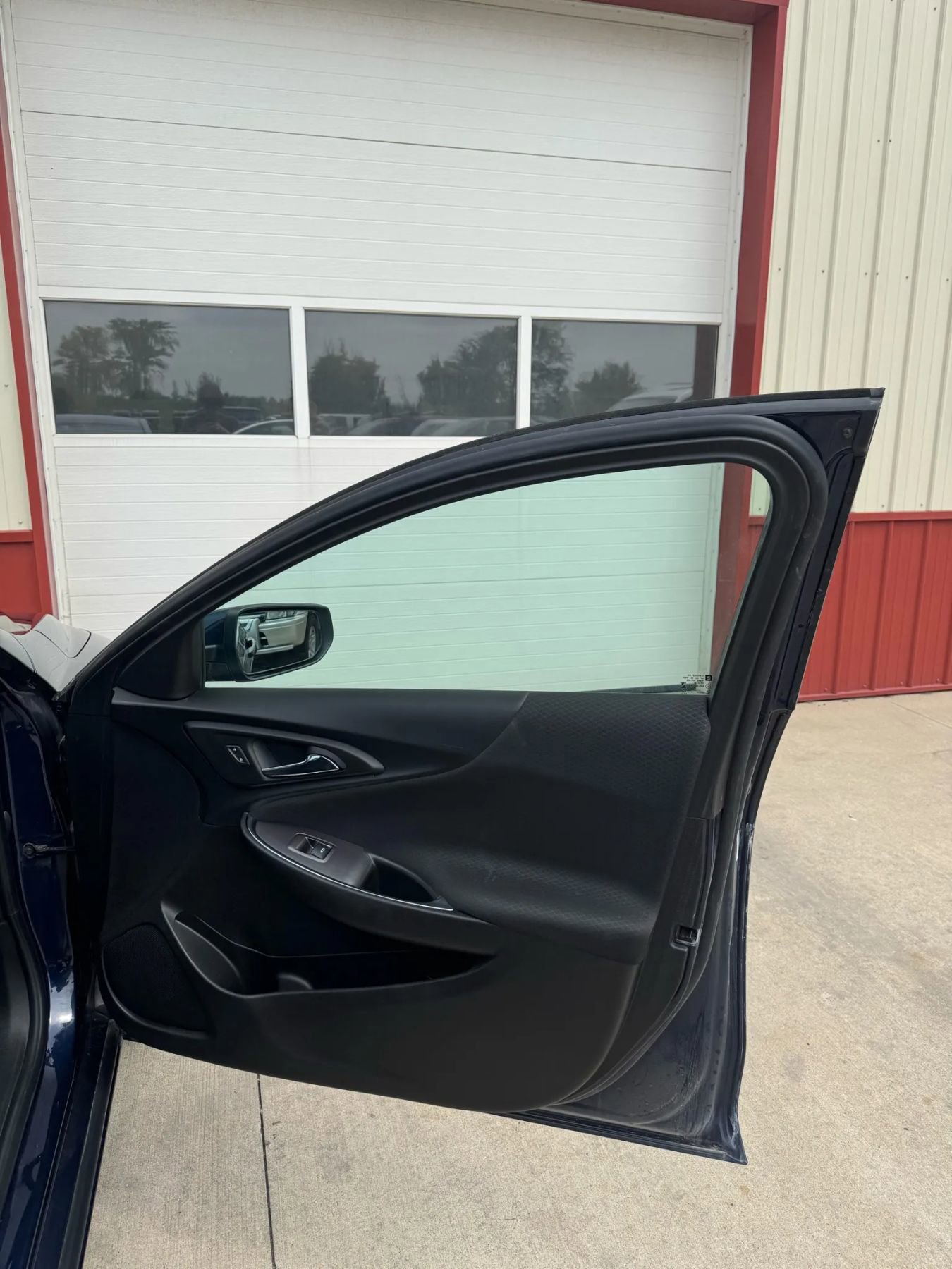Used 2022 Chevrolet Malibu LT image 18