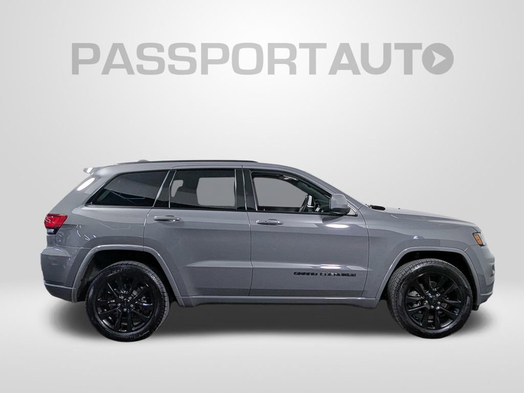 Used 2019 Jeep Grand Cherokee Altitude image 6