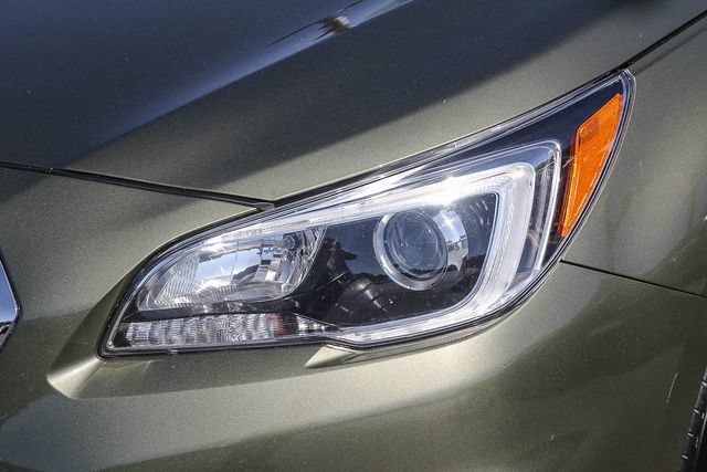 Used 2017 Subaru Outback 3.6R Limited AWD/4WD image 8