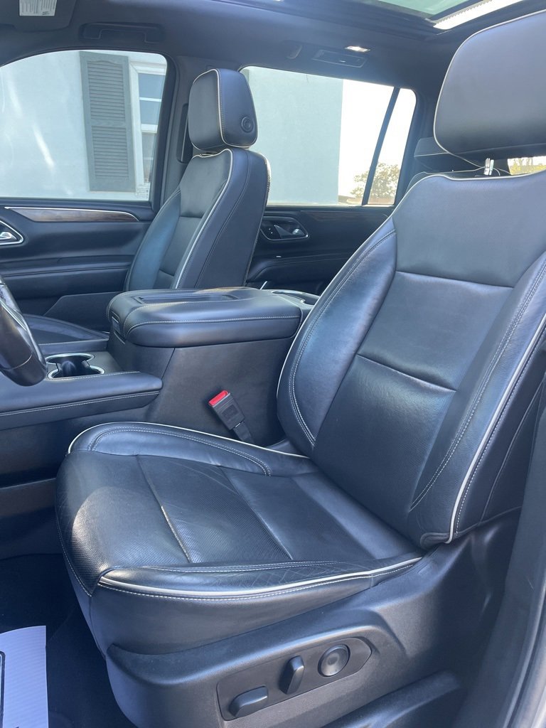 Used 2021 Chevrolet Suburban Premier w/ Premium Package image 30