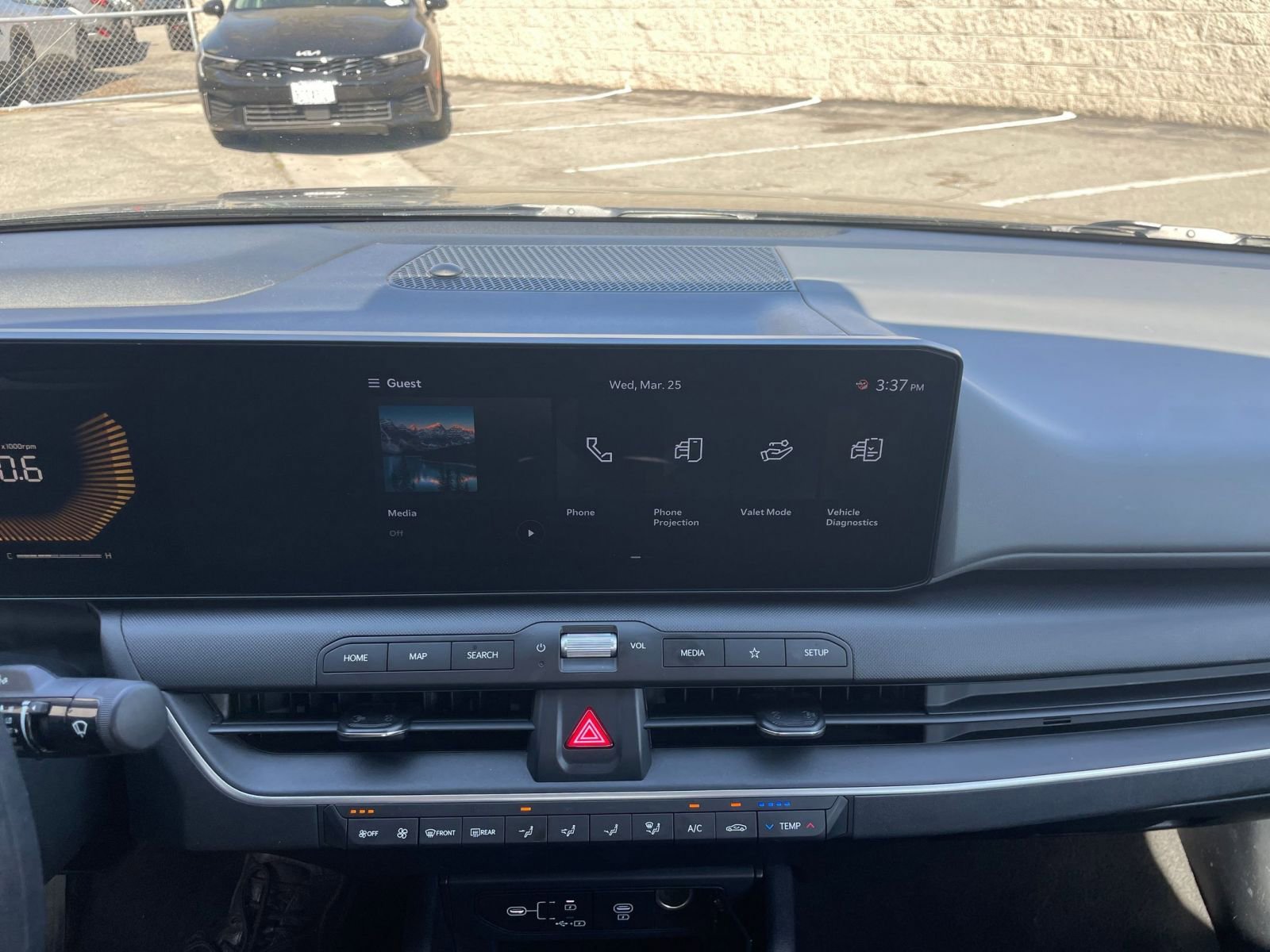 Used 2025 Kia K4 LXS image 17