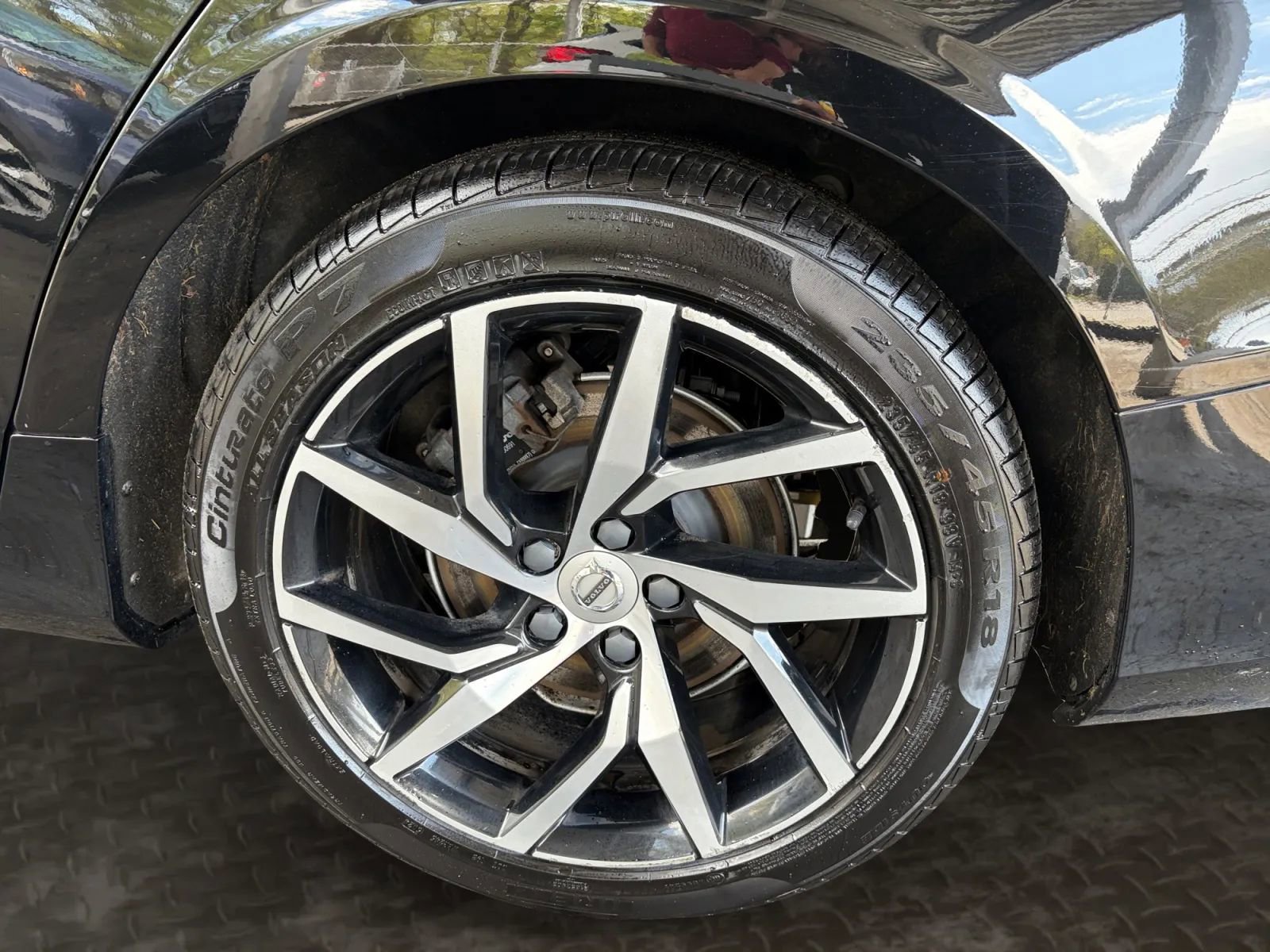 Used 2020 Volvo S60 T5 Momentum w/ Protection Package Premier image 35