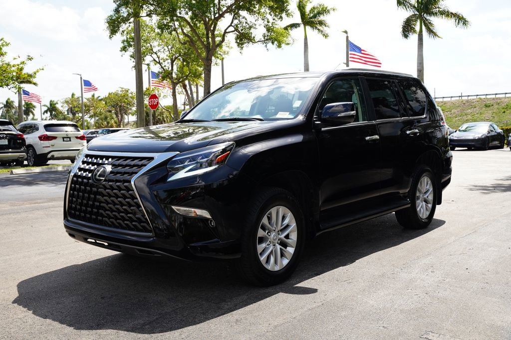 Used 2021 Lexus GX 460 Premium w/ Premium Package image 3