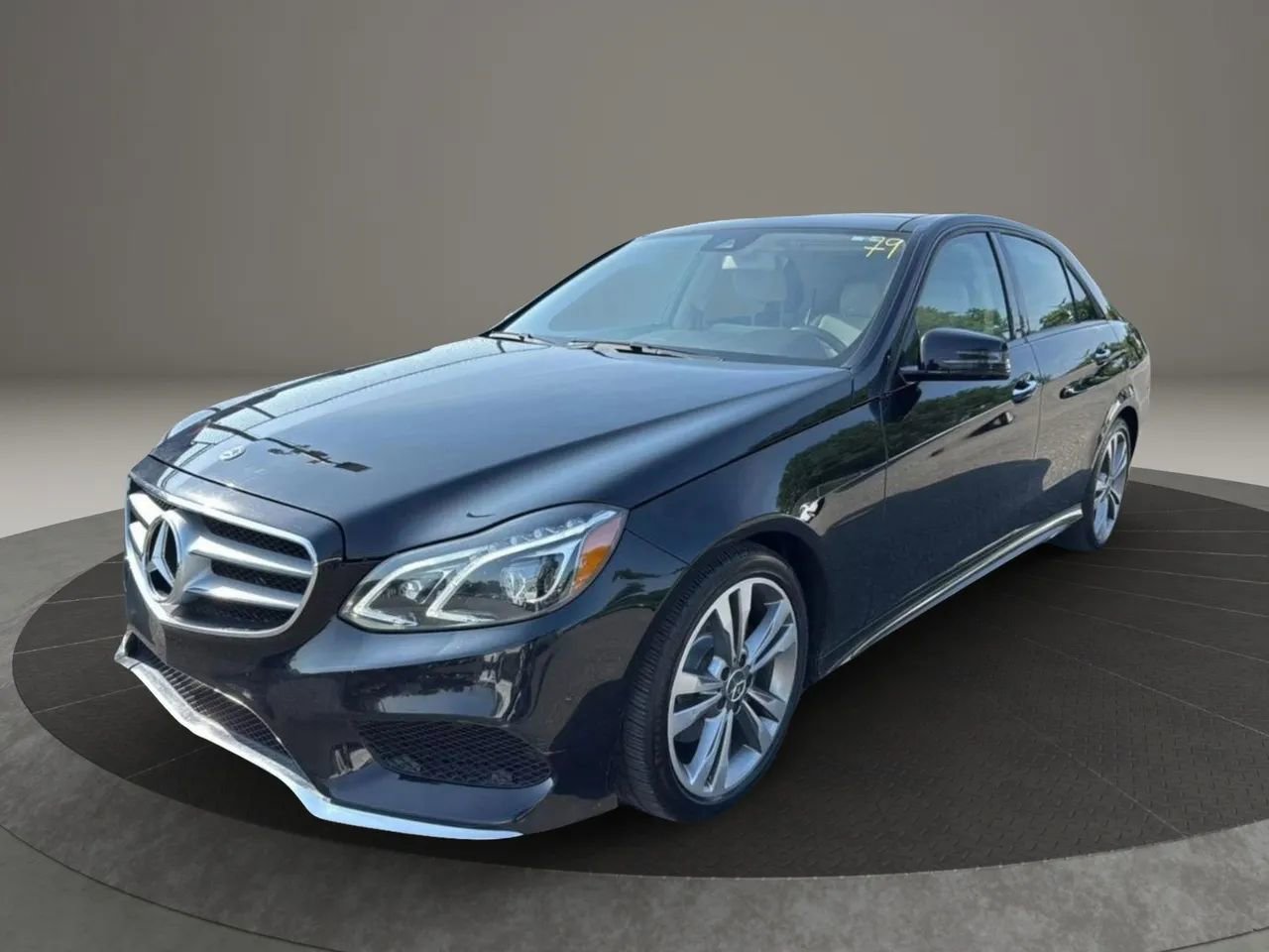Used 2016 Mercedes-Benz E 350 4MATIC Sedan image 1