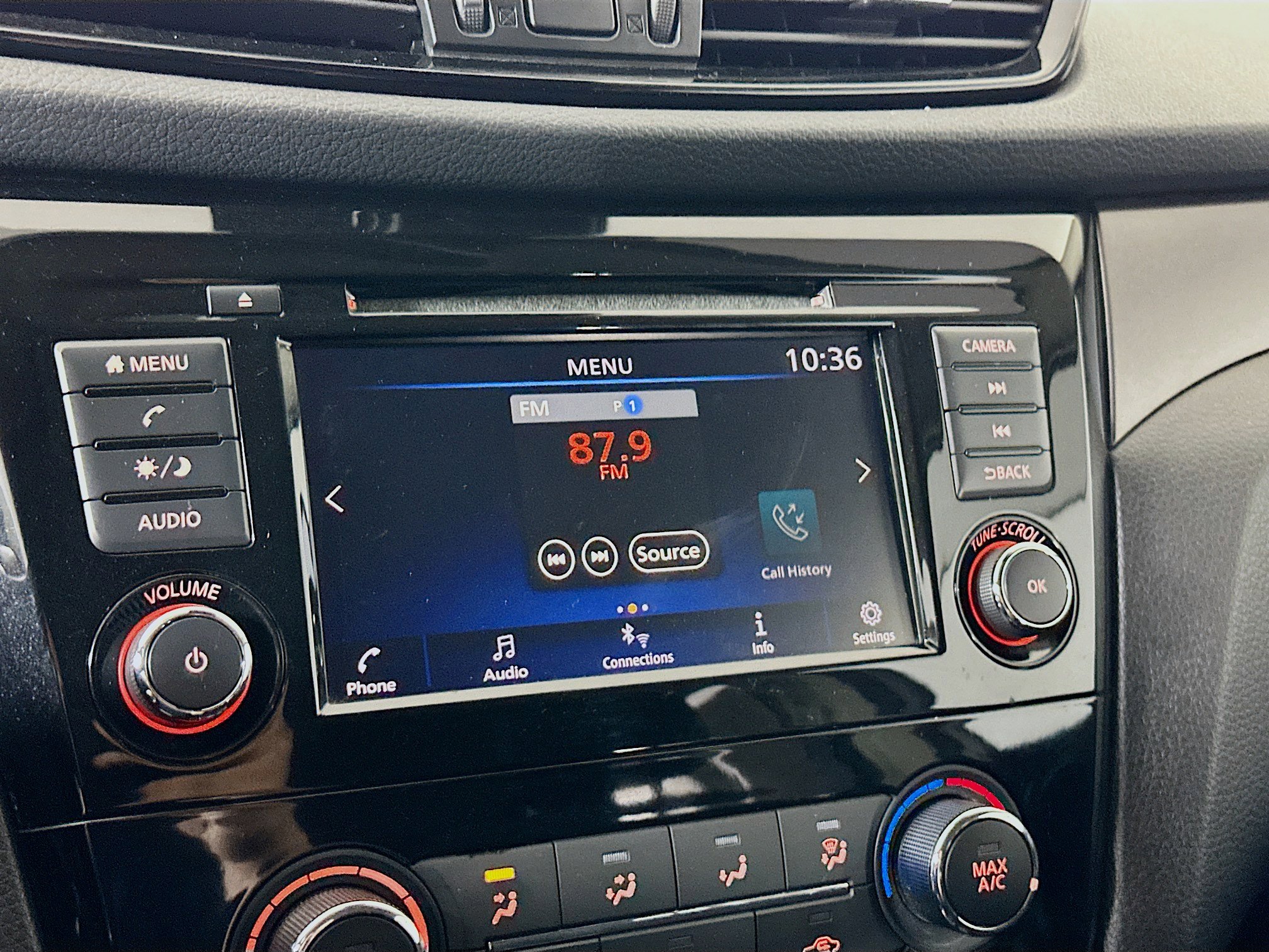 Used 2020 Nissan Rogue Sport S image 19