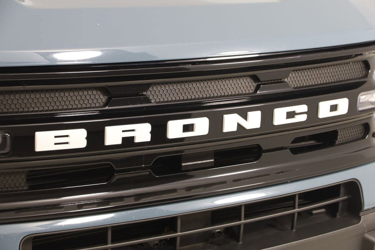 Used 2023 Ford Bronco Sport Outer Banks w/ Tech Package AWD/4WD image 14