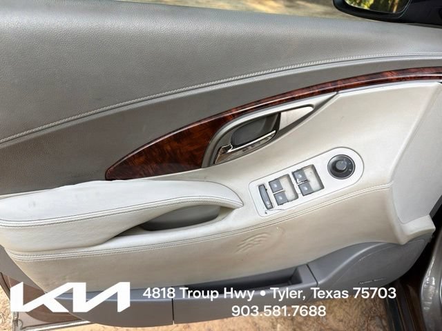 Used 2012 Buick LaCrosse Touring FWD image 15