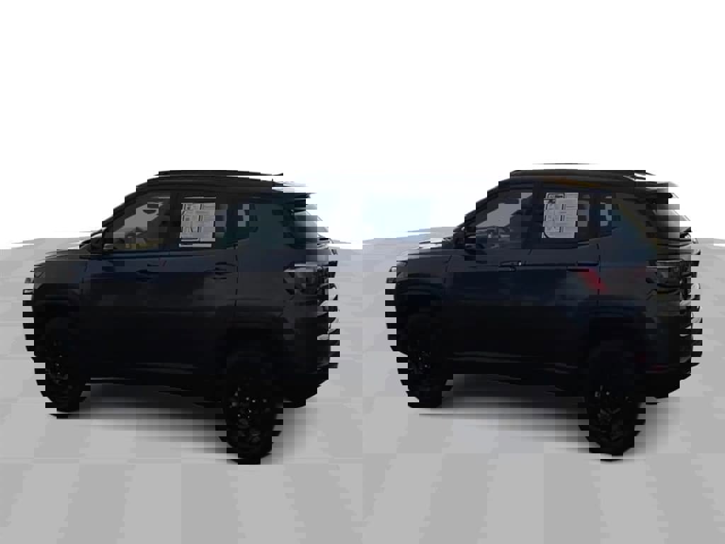 Used 2023 Jeep Compass Trailhawk image 6