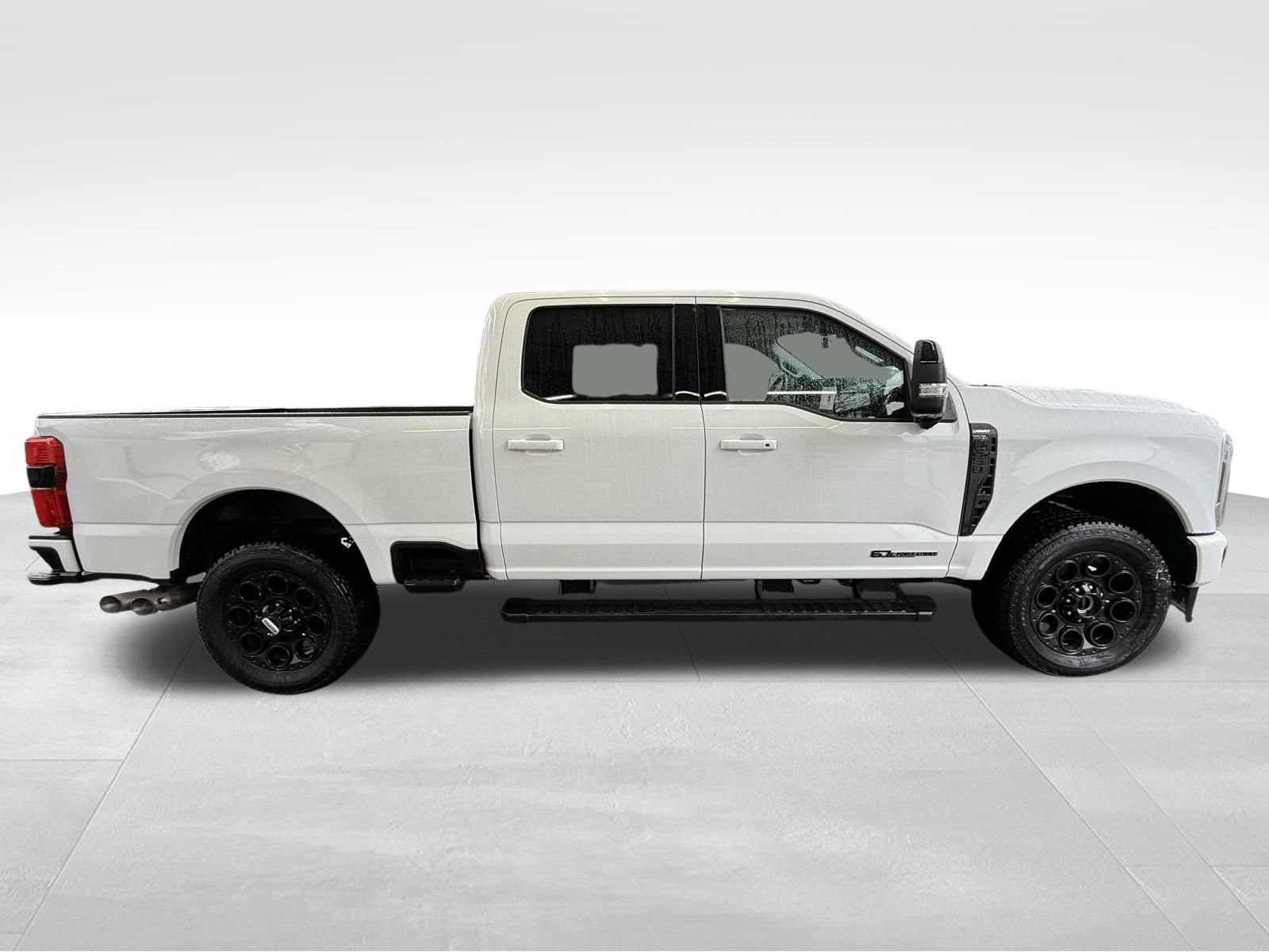 Used 2026 Ford F350 Lariat w/ Black Appearance Package AWD/4WD image 4