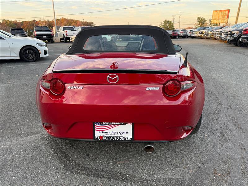 Used 2016 MAZDA MX-5 Miata Club image 8