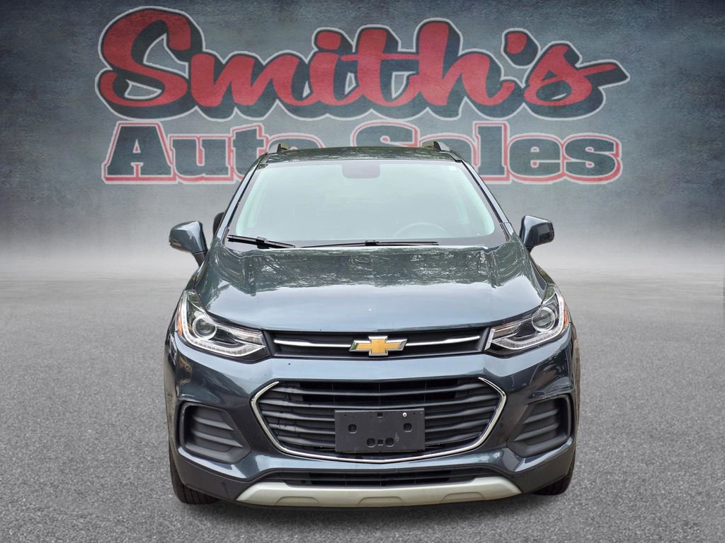 Used 2022 Chevrolet Trax LT w/ LT Convenience Package AWD/4WD image 2