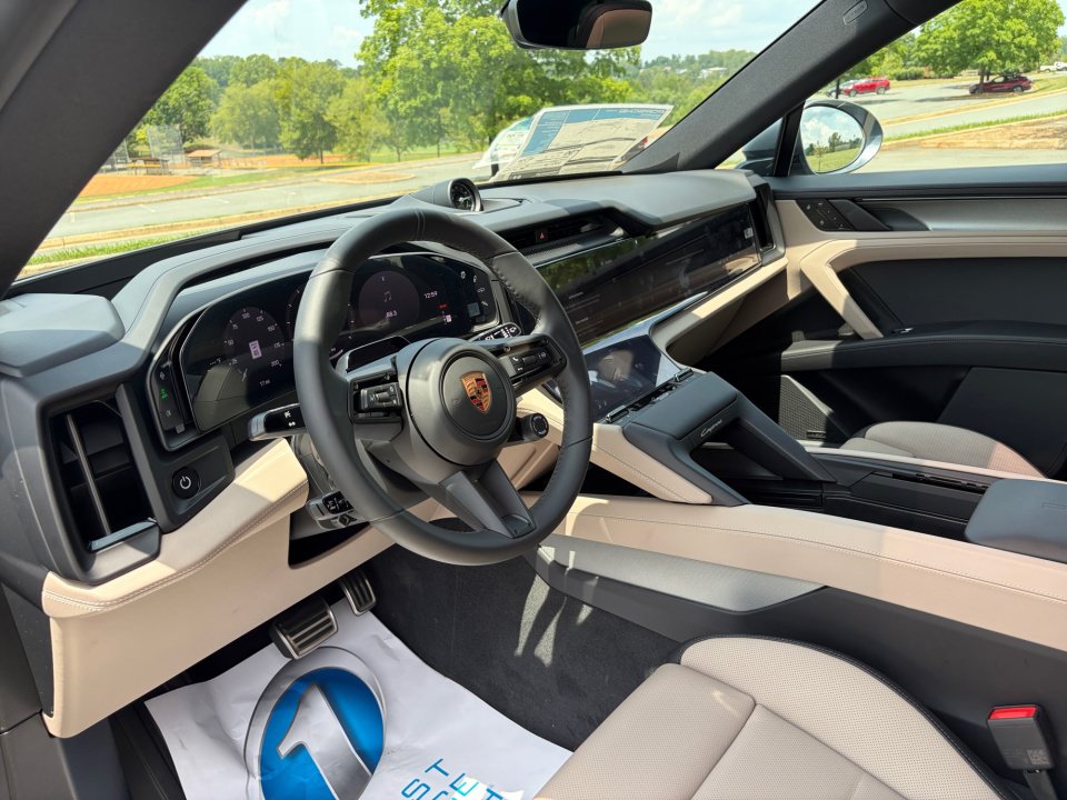 New 2026 Porsche Cayenne Electric AWD/4WD image 12