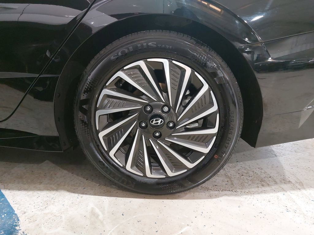 Certified 2025 Hyundai Sonata Limited image 35
