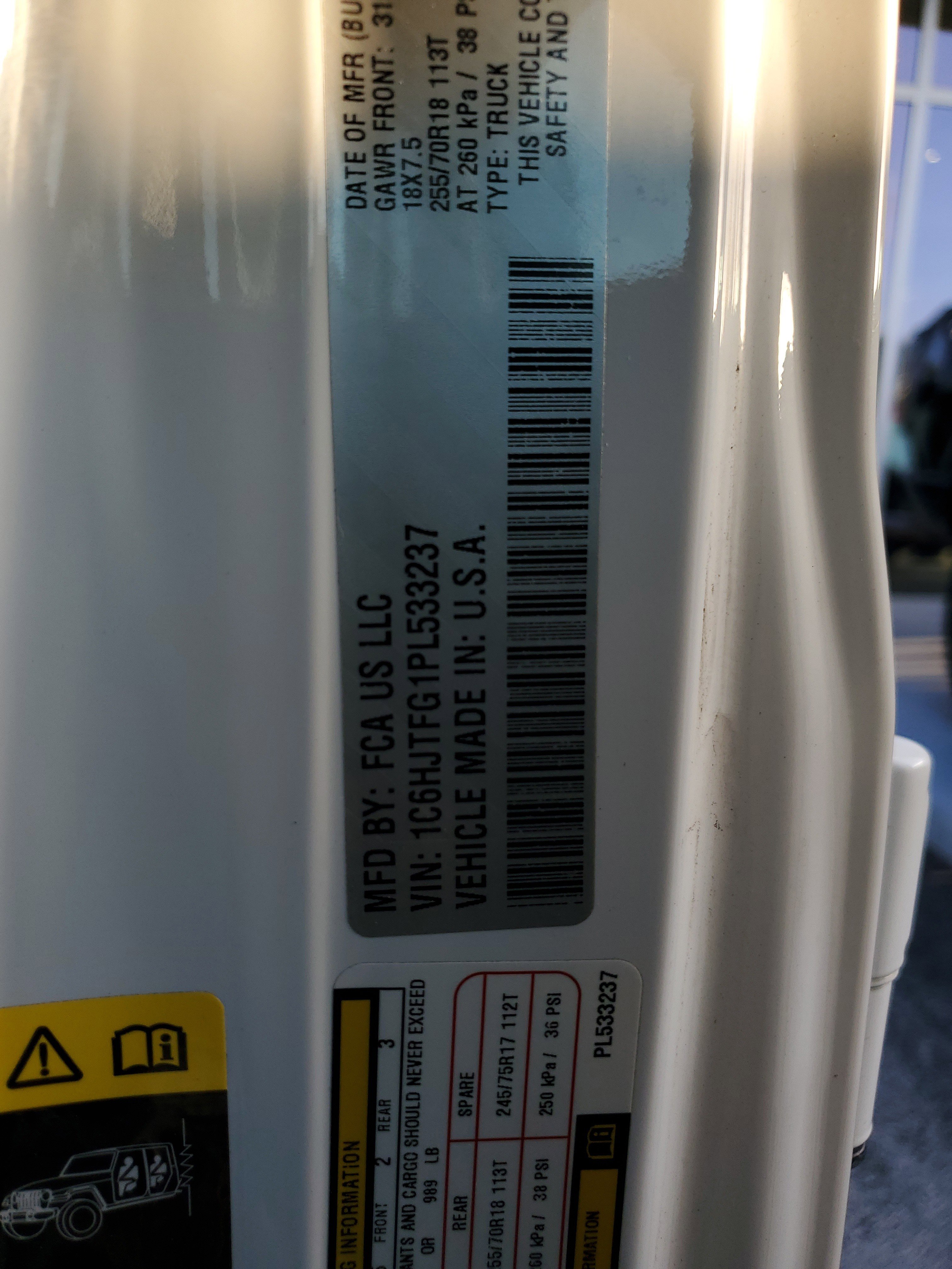 Used 2023 Jeep Gladiator Overland image 32