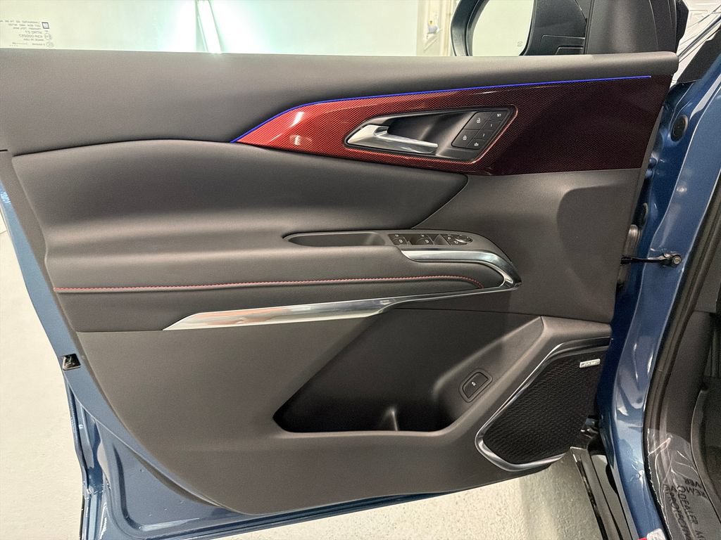 New 2026 Chevrolet Traverse RS w/ LPO, Floor Liner Package FWD image 12