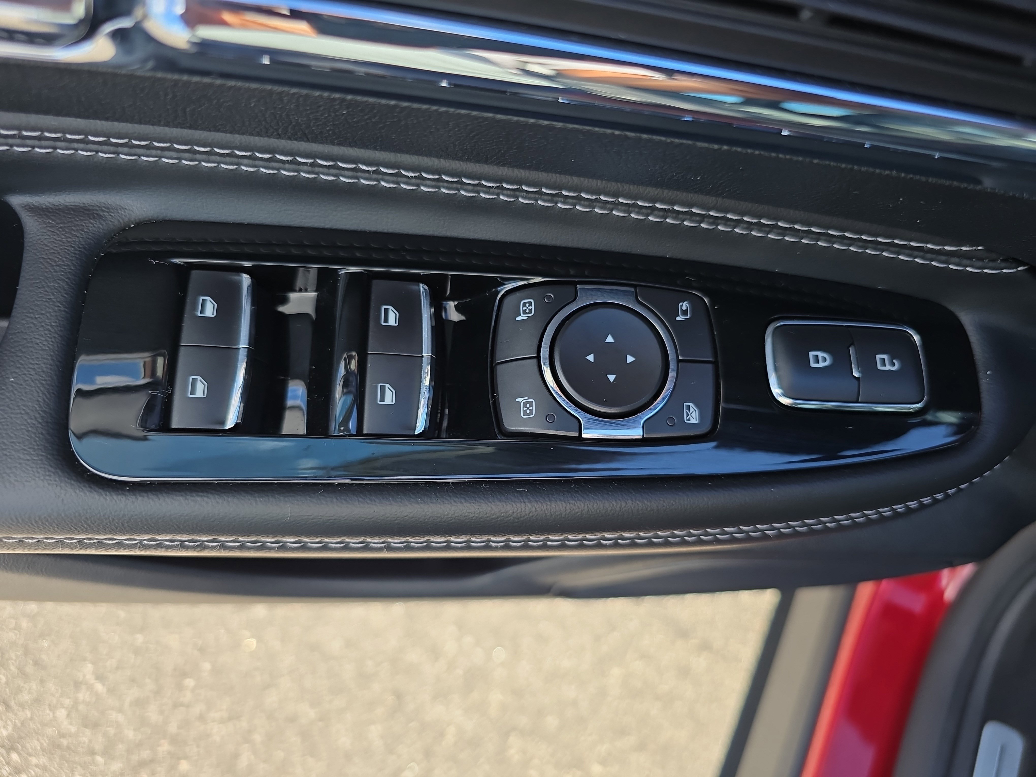 Certified 2022 Lincoln Corsair AWD w/ Equipment Group 101A image 27