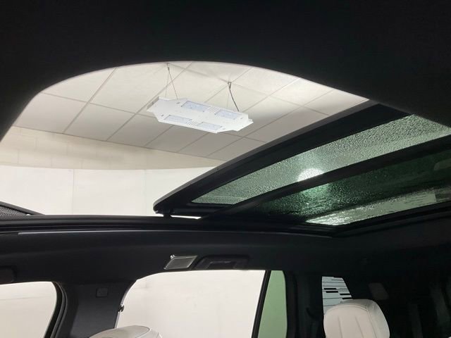 New 2026 Cadillac Vistiq Luxury w/ LPO, Floor Liner Package image 16