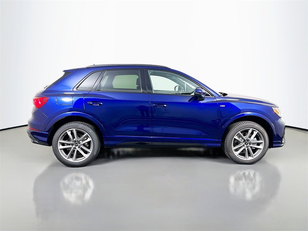 New 2025 Audi Q3 2.0T Premium image 8