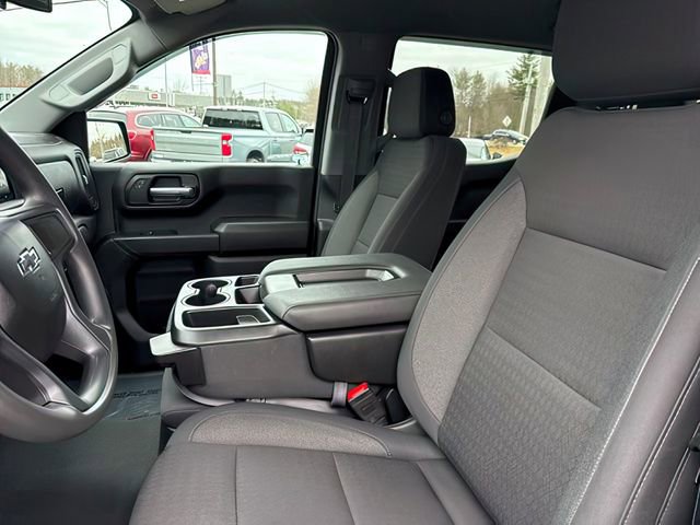Used 2025 Chevrolet Silverado 1500 Custom Trail Boss AWD/4WD image 17