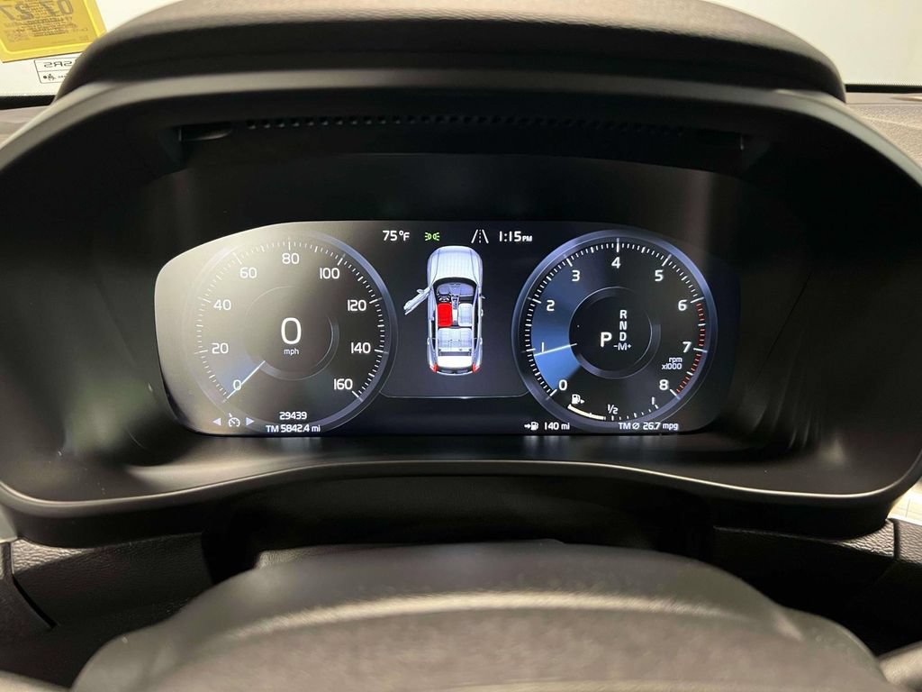 Used 2022 Volvo XC40 T5 Momentum w/ Premium Package AWD/4WD image 26