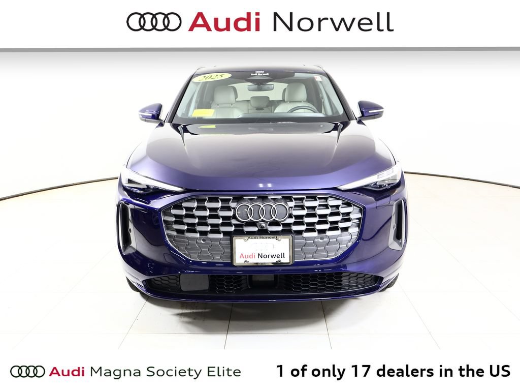 Used 2025 Audi Q5 Premium Plus w/ Premium Plus AWD/4WD image 11