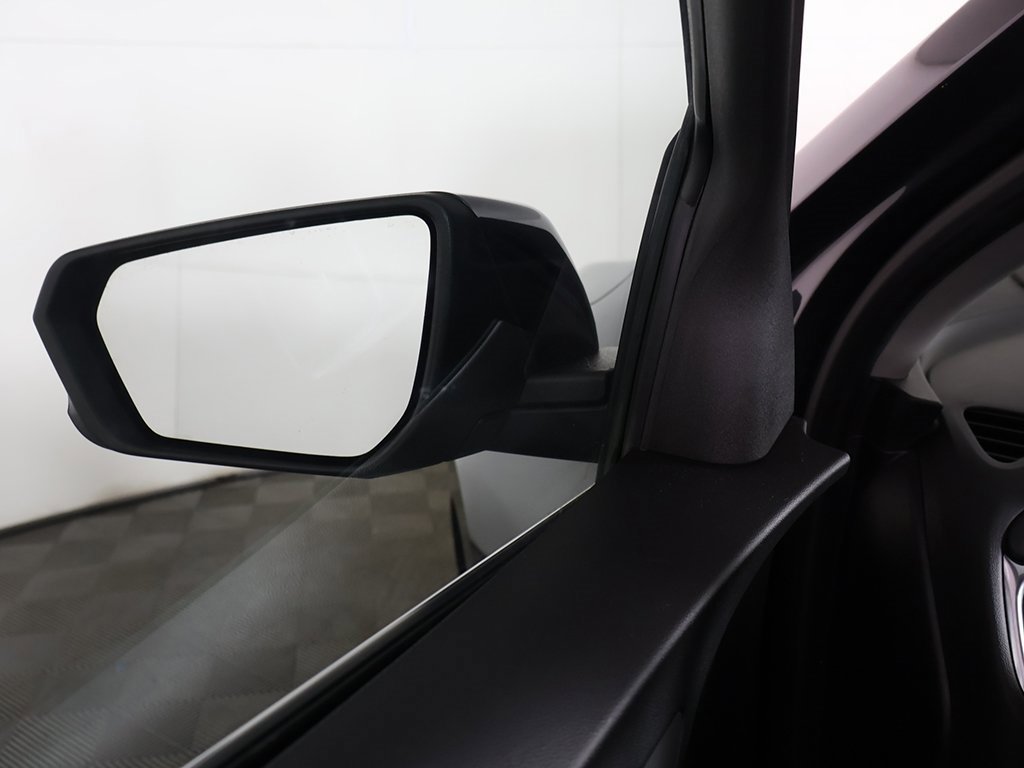 Used 2023 Chevrolet Equinox LT image 30