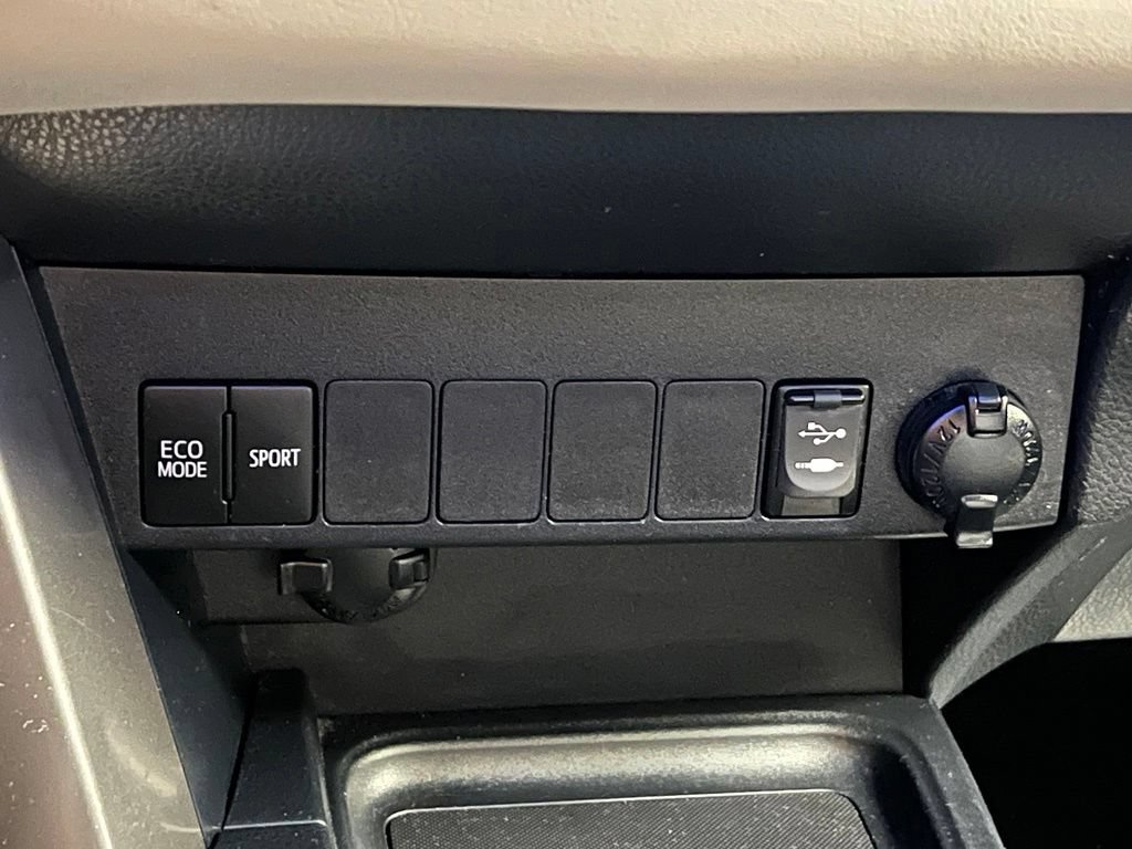 Used 2017 Toyota RAV4 XLE w/ All Weather Liner Package AWD/4WD image 11