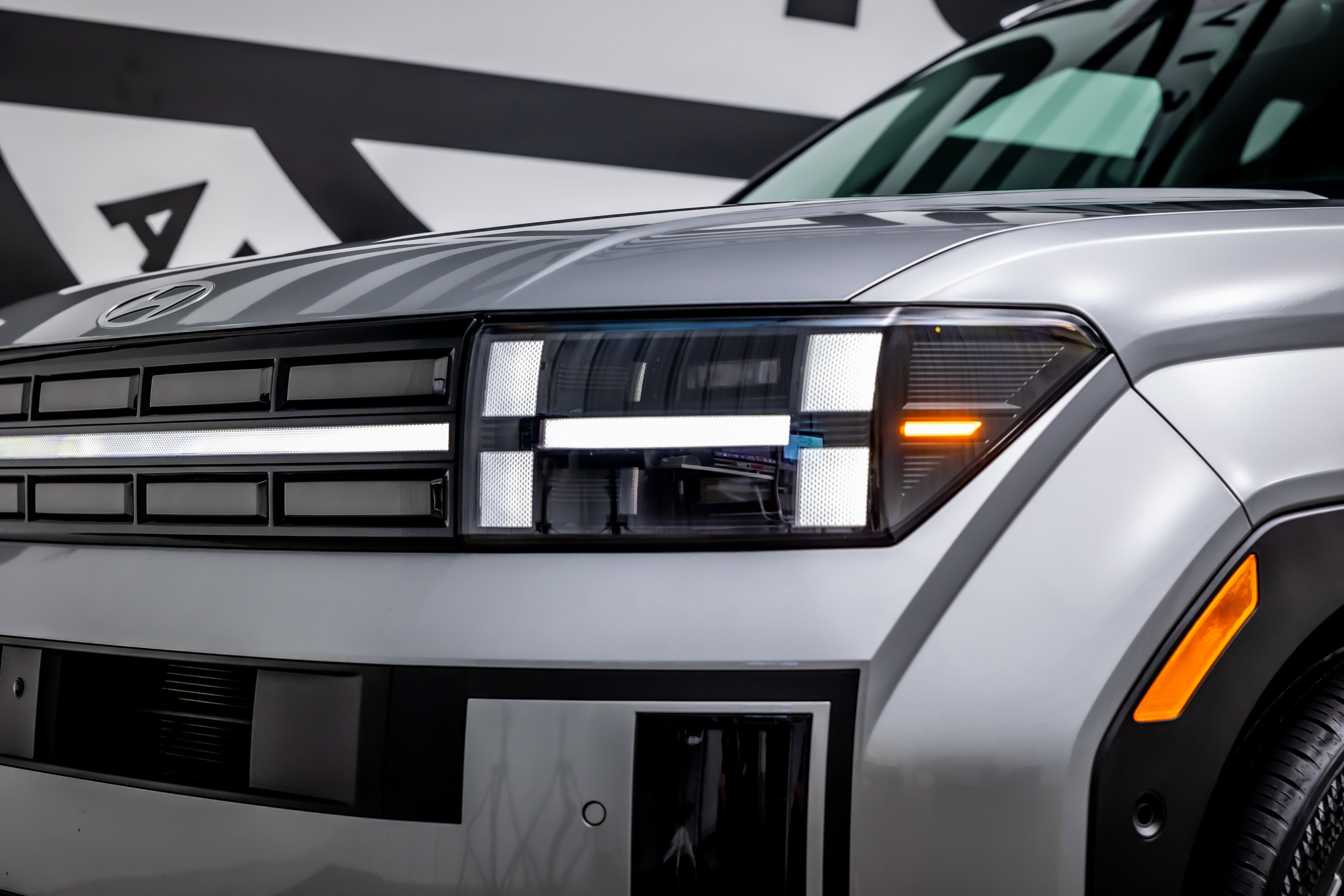 Used 2024 Hyundai Santa Fe Limited image 14