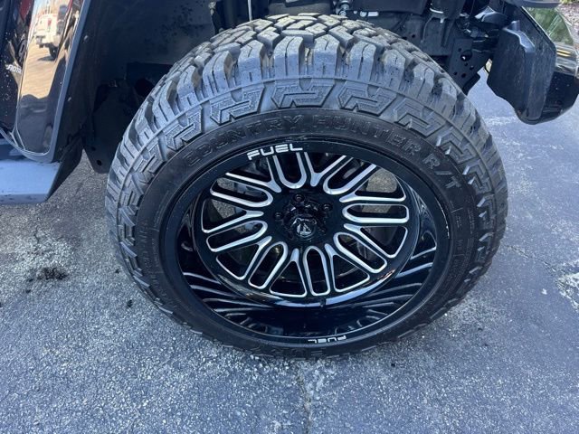 Used 2023 Jeep Gladiator Overland image 8