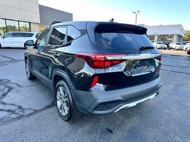 Used 2022 Kia Seltos LX AWD/4WD image 7