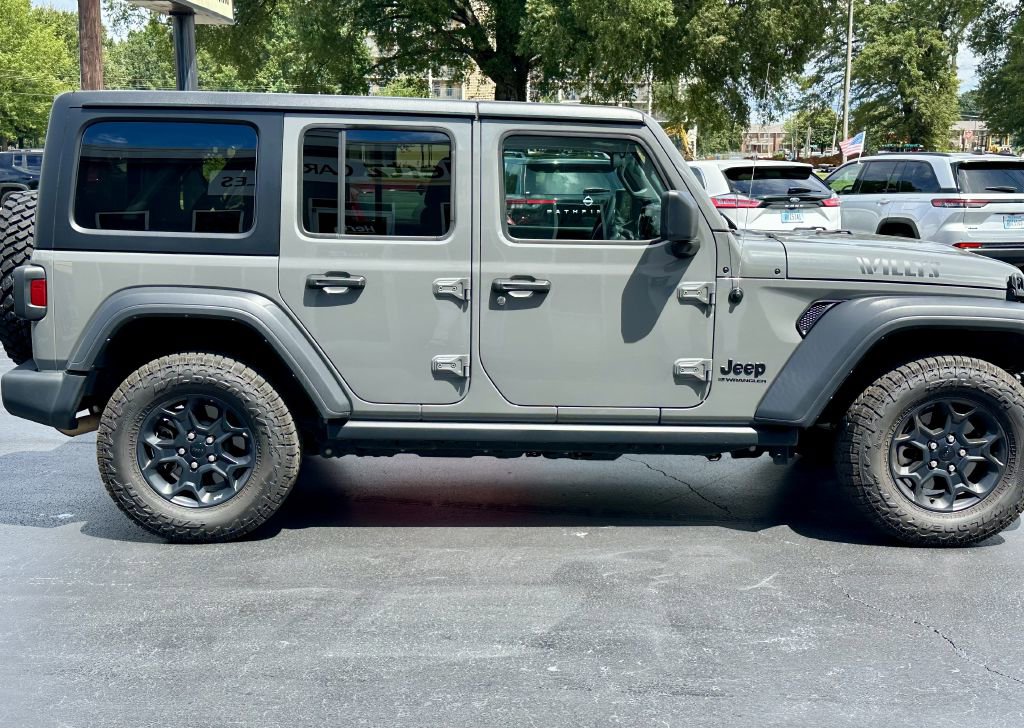 Used 2023 Jeep Wrangler Unlimited Sport image 4