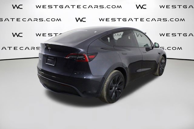 Used 2024 Tesla Model Y Long Range image 48