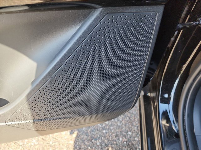 Used 2023 Kia Niro EX image 14