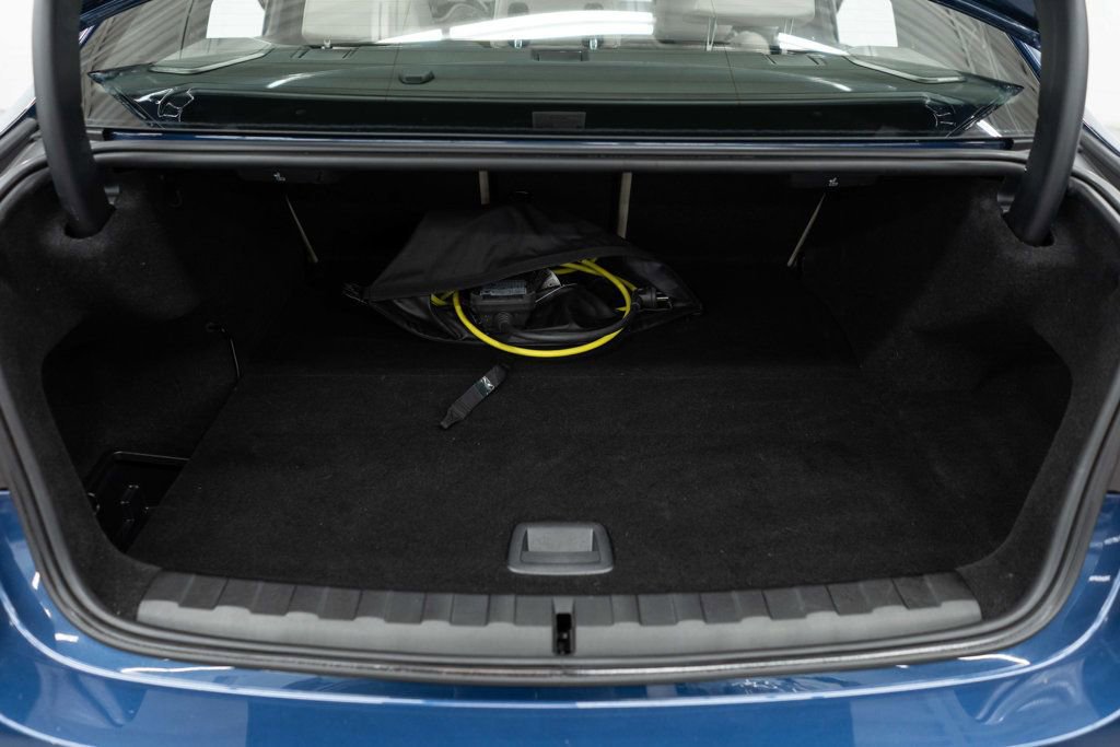 Used 2023 BMW 330e xDrive w/ Premium Package image 34