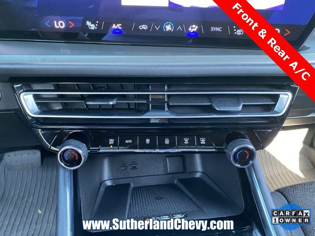 Certified 2024 Chevrolet Traverse LT w/ Trailering Package image 35