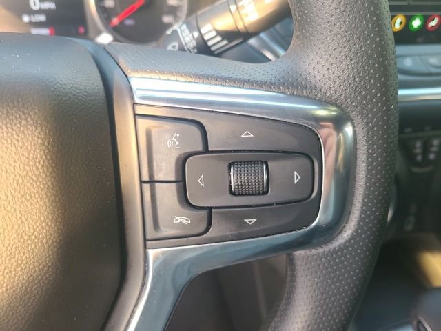 Used 2025 Chevrolet Blazer LT image 21
