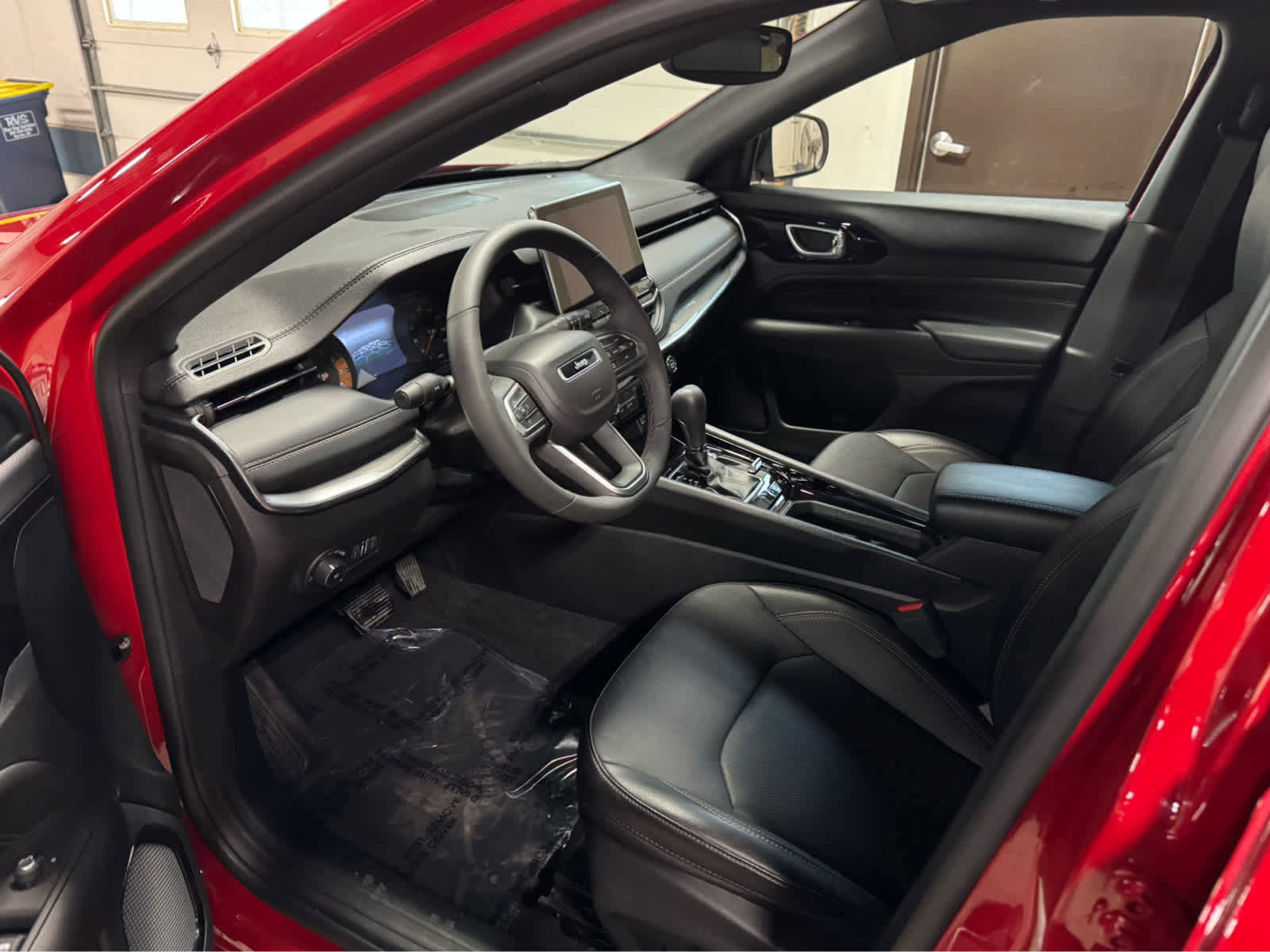 Used 2023 Jeep Compass Limited image 15